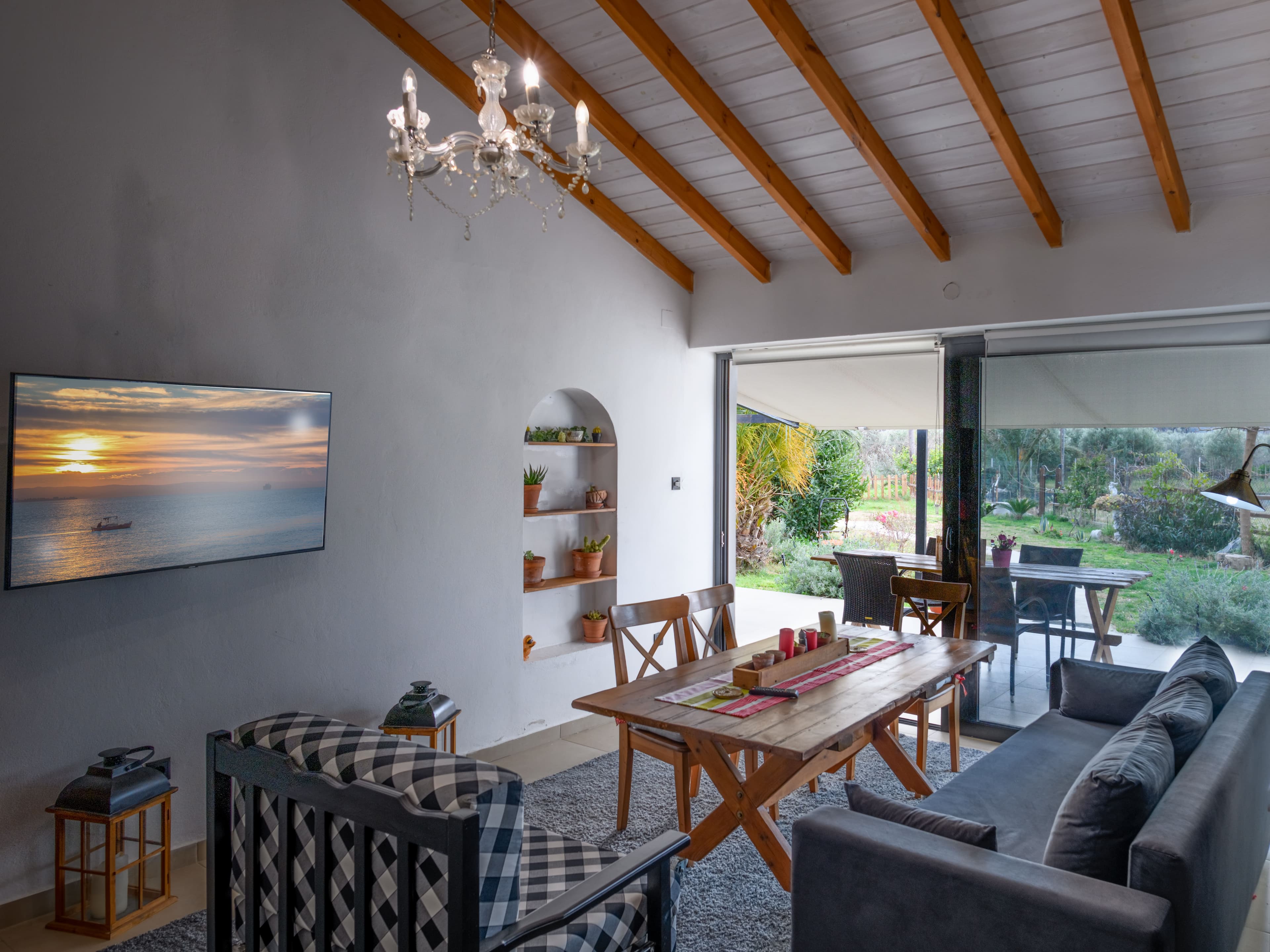 Owl's Nest Hero Image